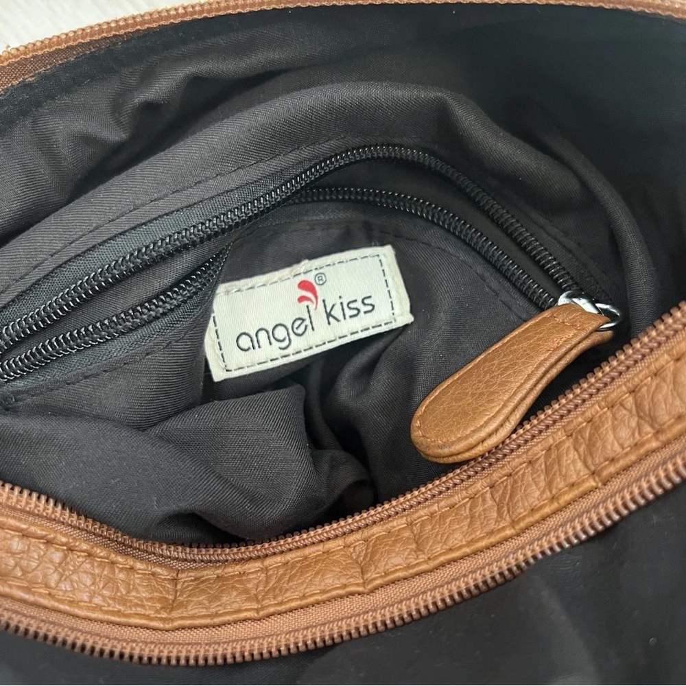 Angel Kiss Purse Handbag - Picture 4 of 4